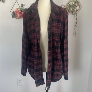 American Eagle XL pink and brown flannel